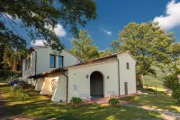 Holiday Apartment Tuscany, Ancient Farm, Nature, Swimming Pool, 4 Guests