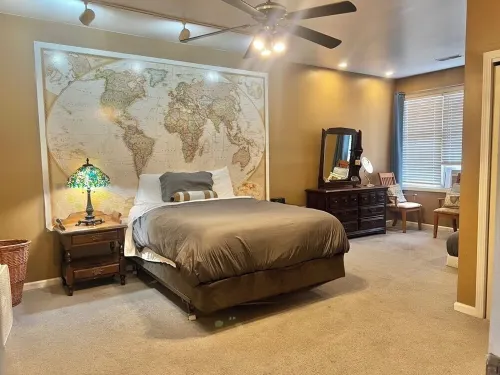 Great Location! 1-bedroom condo in Downtown Bloomington