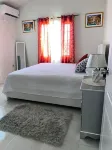 Cozy home near Puerto Seco beach and  Sangster International Airport. Great View Hotels near Tear Drop Blue Pond