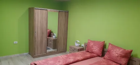 Apartment for guests Krasy Отели рядом с достопримечательностью «Пристанище Русе»