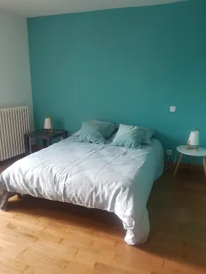 The House of the Water Edge Maison du 15e siècle 주변 호텔