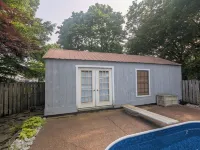 Charming studio in fabulous Dresden with WiFi, AC, on horse property Hotels in Weakley County