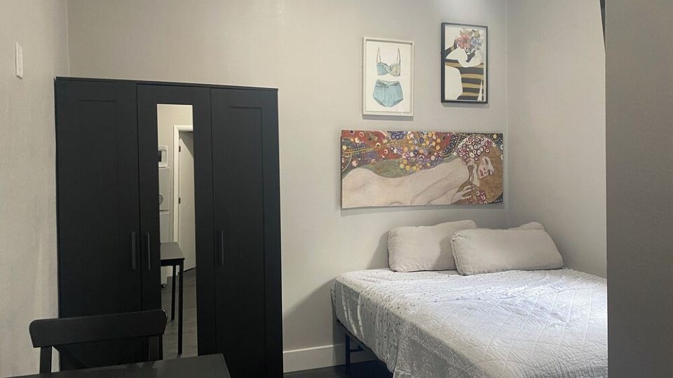 Room for RentCoral GablesMiami, Florida