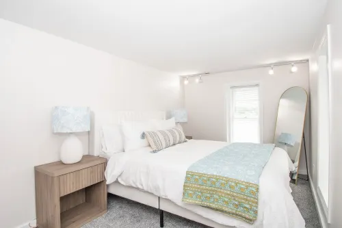 Beautiful Lakefront home! Summer memories start here! Hotels in Noble County