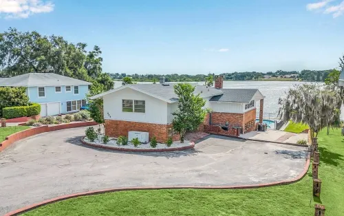 Family Friendly Lake House W/ Pool Near Legoland