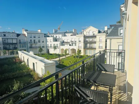 Palladium Apartment Disneyland NPI Отели рядом с достопримечательностью «SEA LIFE Val d'Europe»