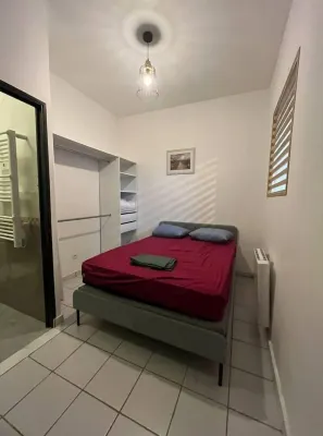 Appart Cosy 2P- Proche Métro, Lille à 15 min Hotels in Roubaix