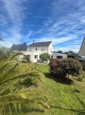 Beautiful house in southern Brittany by the sea Hotels near La Falaise