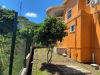 2-bedroom condo in Gros Islet 10 mins drive to beach & Stadium Hotels in La Feuillet