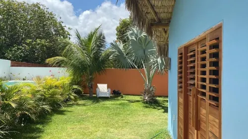 Cozy Annick villa house with a beautiful garden and pool! Hotels in Fortim