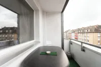 - Zen Haven Luxurious 3-Room Japanese-Themed Apartment with Balcony -