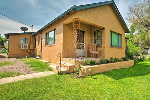 Walk to Arkansas Riverwalk Trail Cañon City Home - Pet-friendly