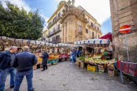 Donna Flavia - Holiday home in the historic center of Palermo - Bungalows