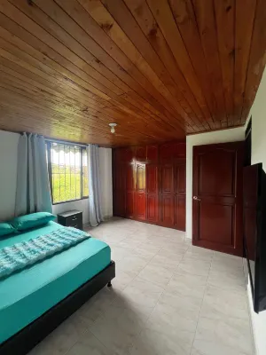 Hostal Comunidad HBT Отели в г. 