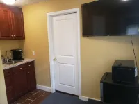 1-bedroom in Capitol Heights near Washington DC & metro train station Hotels in Seat Pleasant