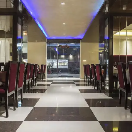 New Lotus Paradise Hotel