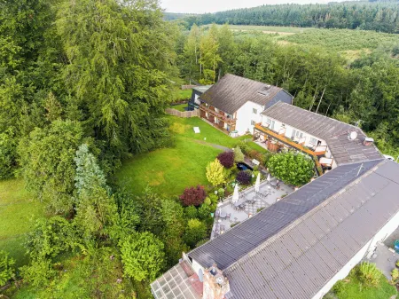 Waldhotel Kurfürst Отели в г. Луксем