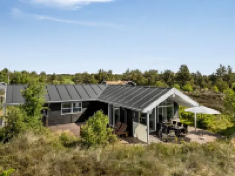 "Minke" - 2.2km from the Sea