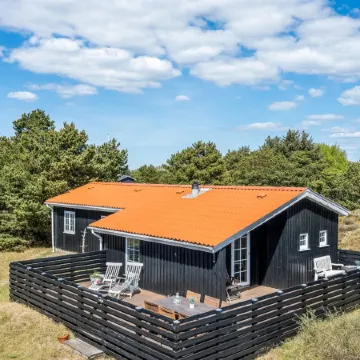 "Neija" - 800m from the Sea