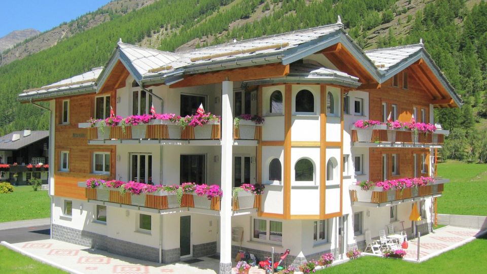 Bedroom Retreat in Saas Valley