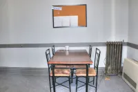 Cozy 1BR Near MTU, Keweenaw & Houghton, Full Kitchen & Wifi near Dining & Bars
