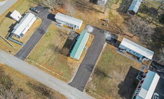 Byrd 6 Cozy Byrd Nest