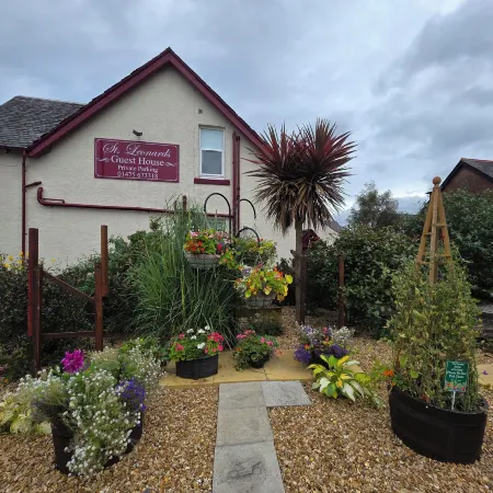 St Leonards Guest House Отели в г. Ларгс