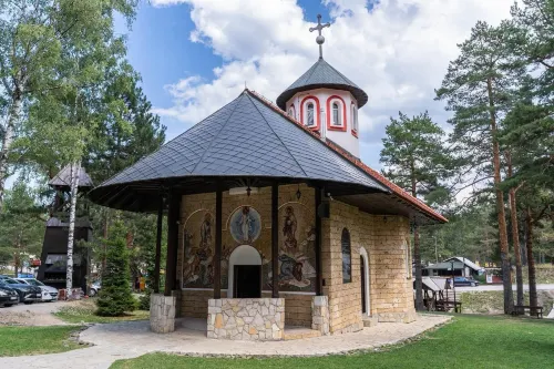 Divski Wellness Resort Divcibare 호텔