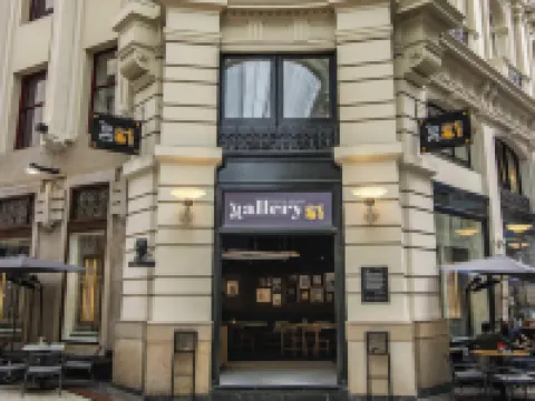 Novotel Den Haag City Centre Hotels near Hoge Veld Mall