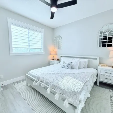 Beachfront Luxury, New, Modern Oceanview Retreat!