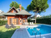 Villa in Albarella with Private Pool & Beach - Villas