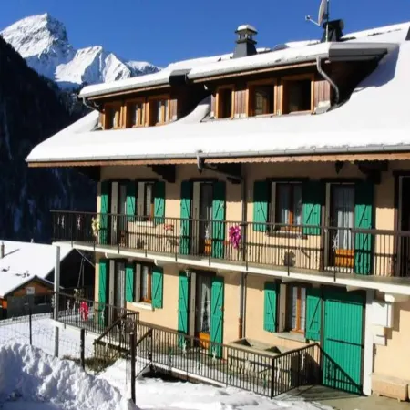 Apartment with terrace for 7 people