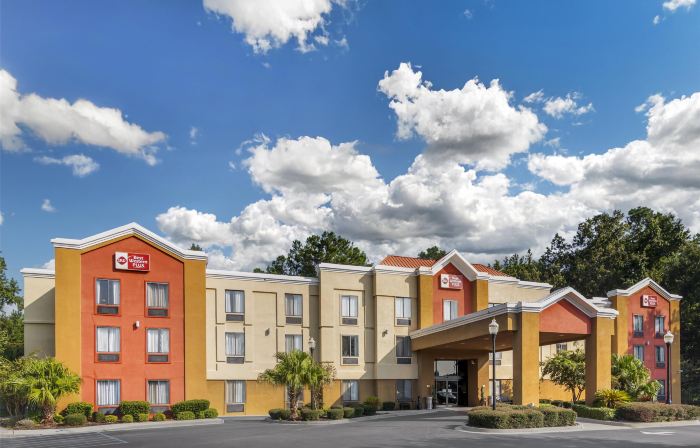 Best Western Plus Richmond Hill Inn