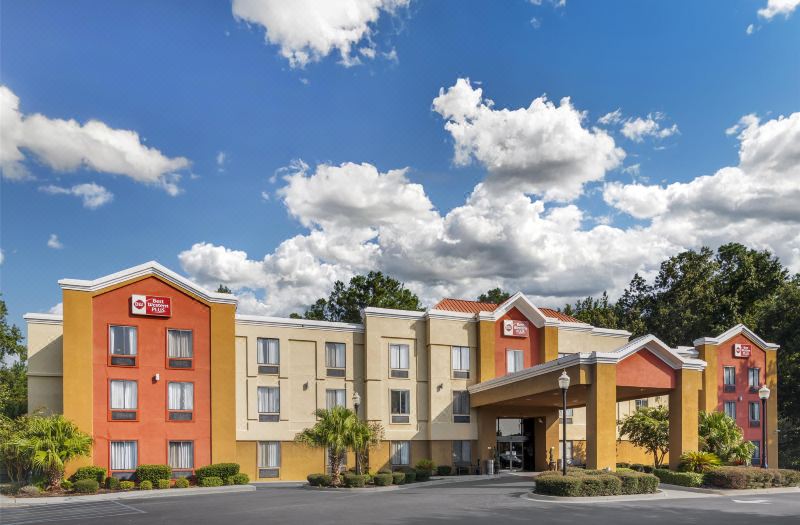 Best Western Plus Richmond Hill Inn