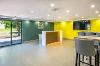 Quality Inn - 2-Star