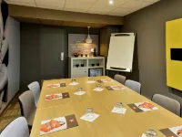 Ibis Roanne Hotel a Cherier