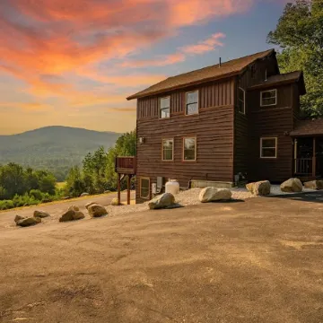 Mountain View Chalet with Hot Tub and Game Room