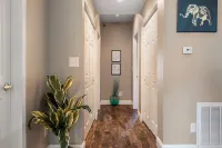 The Cozy Suite near all Attractions in downtown