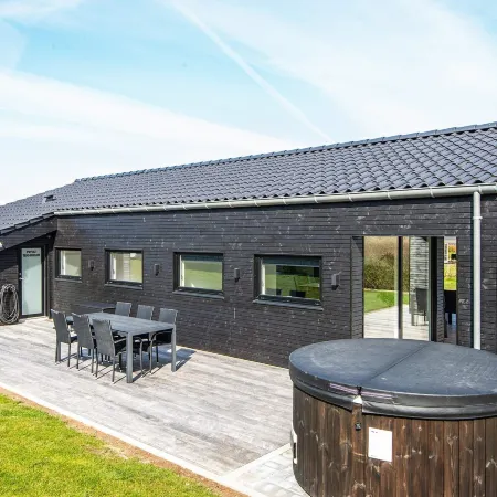 6 person holiday home in Lemvig-By Traum