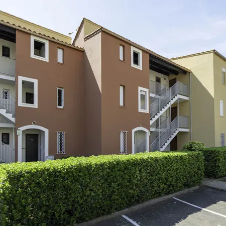 Escape Near the Beach in Agde