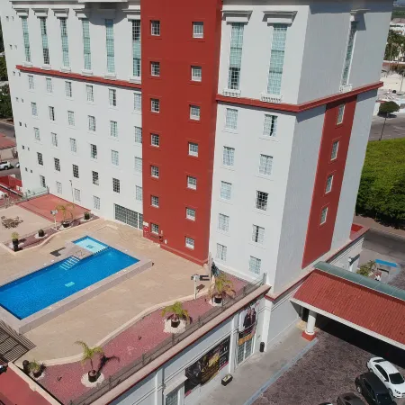 Fiesta Inn Express Ciudad Obregón