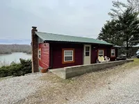 Year Round Center Hill Lake View