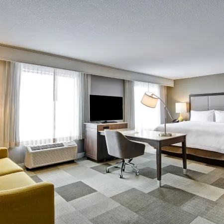 Hampton Inn & Suites by Hilton Saskatoon Airport