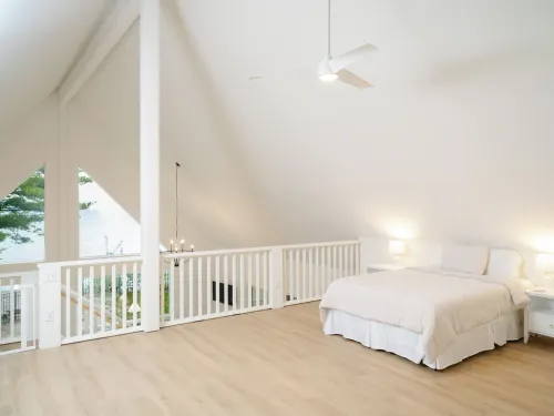 Luxury Waterfront Home in Suttons Bay
