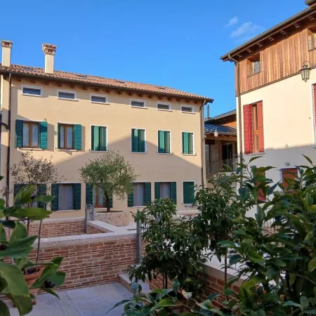 Asolo center, Free parking