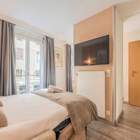Cosy, Air-Conditioned Flat -1Br/4P- Geneva Отели рядом с достопримечательностью «Железнодорожный вокзал Корнавин»