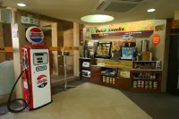 كراون ريجنسي برنس ريزورت - منتجعات