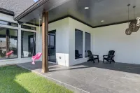 Luxe Retreat w/ Patio & Fenced Yard in Waxahachie! - 4-Star