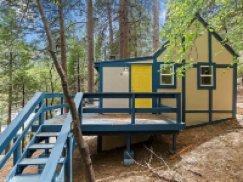 Arrowhead Ranch Retreat and Conference Center Hotels near SkyPark at Santa's Village