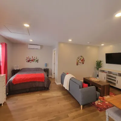 Modern Carriage House Escape Rest Work Explore - Bungalows